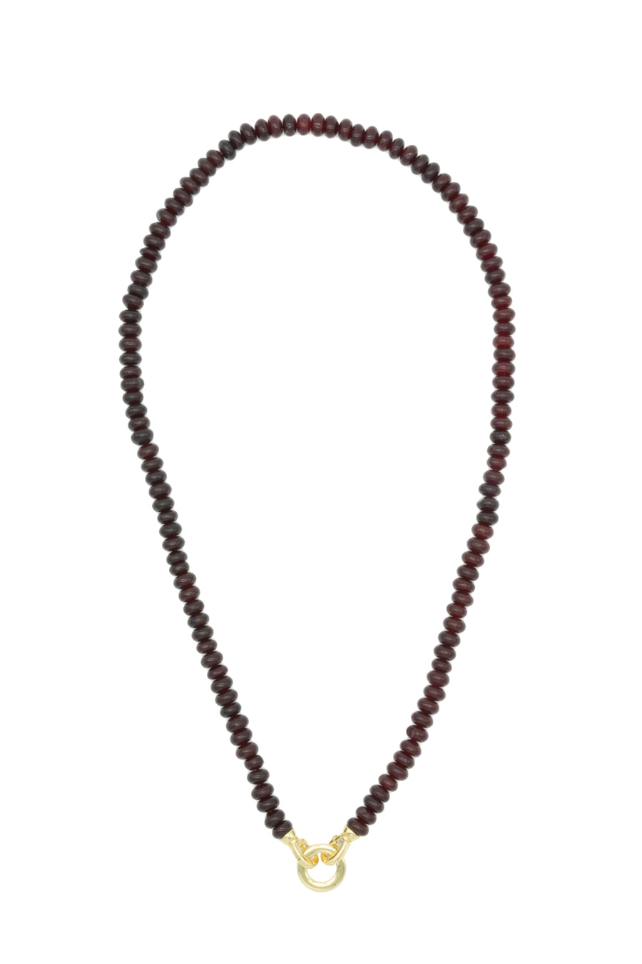 Collar granate con broche circular