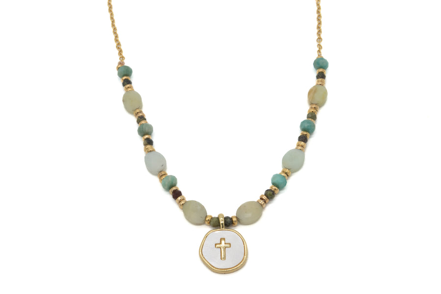 Collar con dije de cruz con piedras