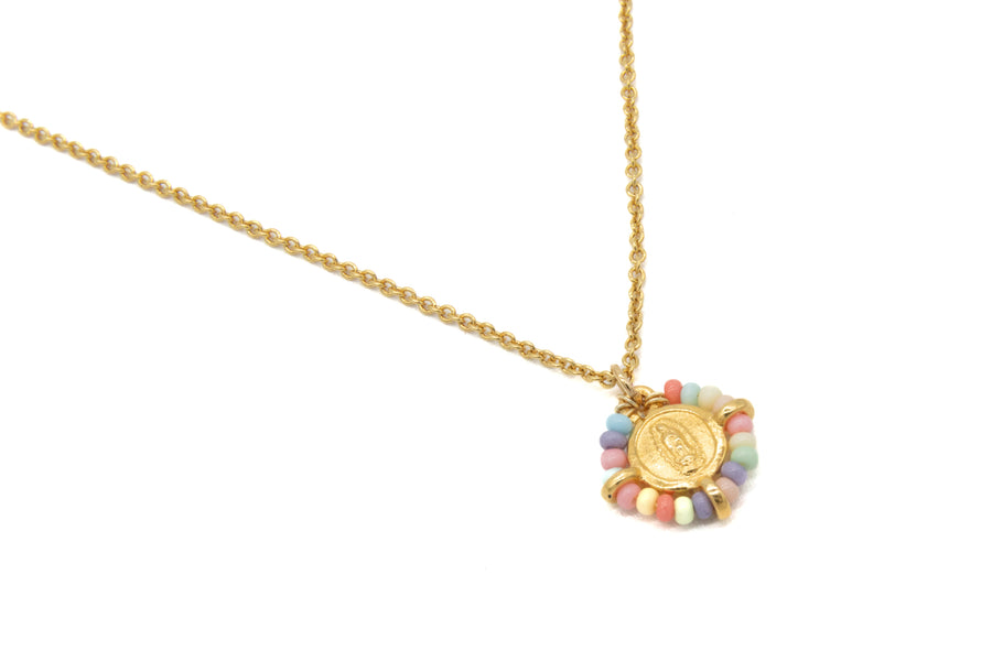 Collar de Virgen bordada
